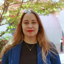 Elena Denia headshot