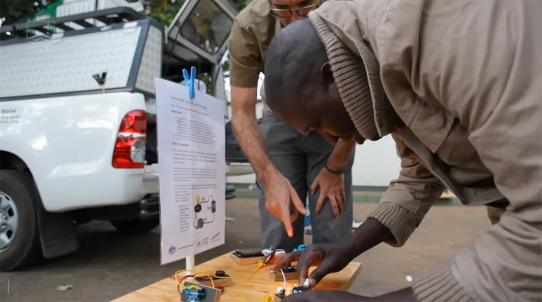 Science Circus International -  screenshot from video 6